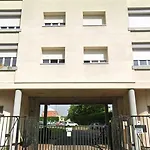 Fonctionnel Apartment